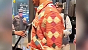 优质偶像！威少拒绝球迷签名引争议，蓝色笔成为NBA球员禁品？