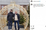 国足主帅伊万晒与乔尔卢卡合照：现在我们是教练同行了